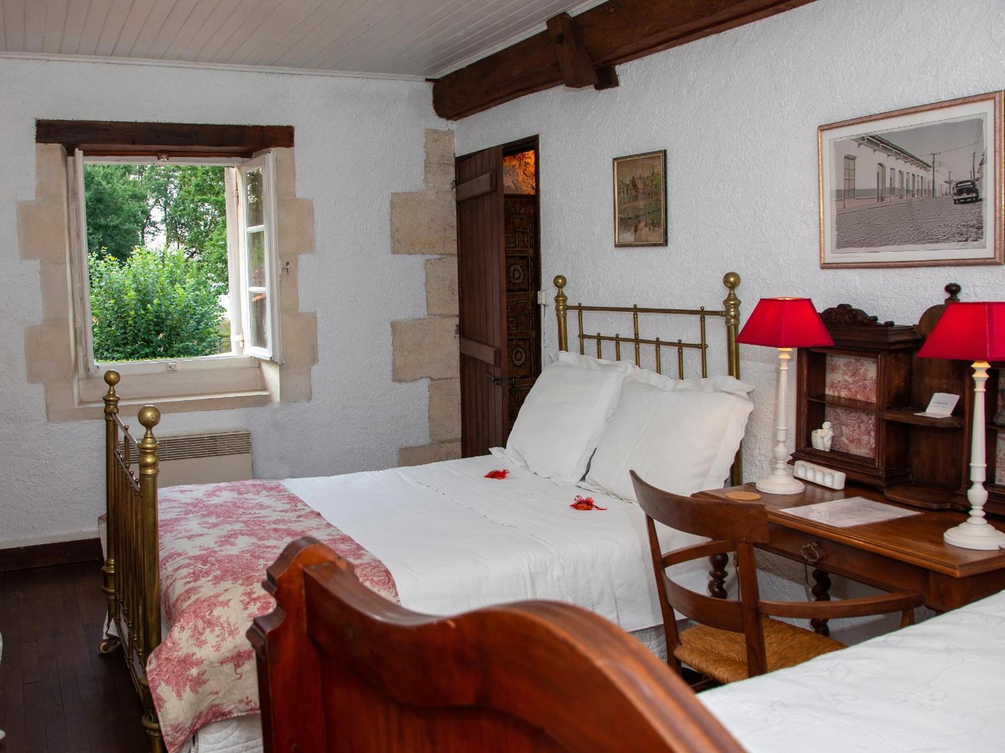 Bed and Breakfast Le Boisdalon Yviers Zimmer foto